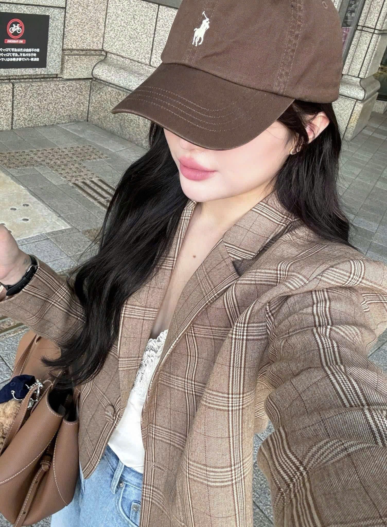  Áo blazer vest nâu ngang eo nữ 