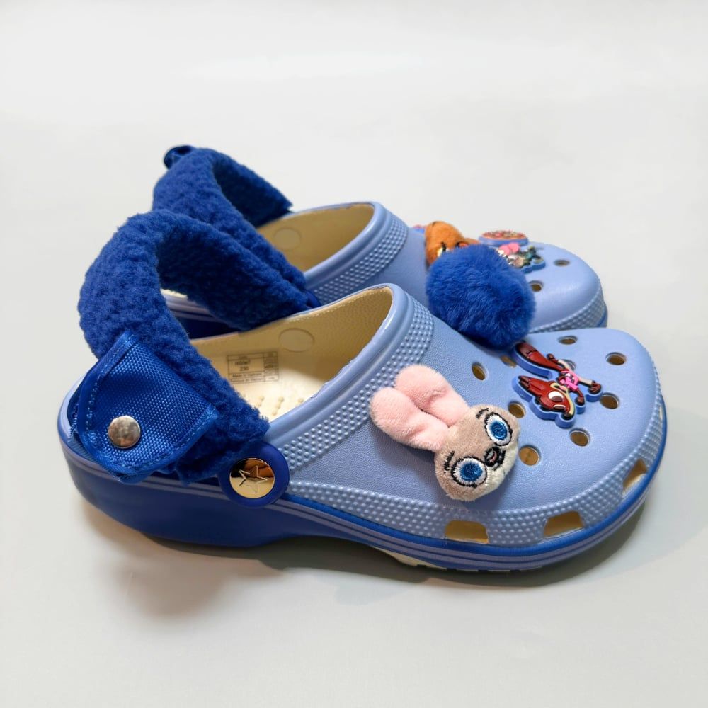  Dép sục Dinas Classic Zootopia 2 Quai Lông Phiên Bản Tiêu Chuẩn Nam Nữ Xuất Khẩu 
