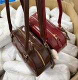  Túi Chio quai dài charm cún nâu nữ 