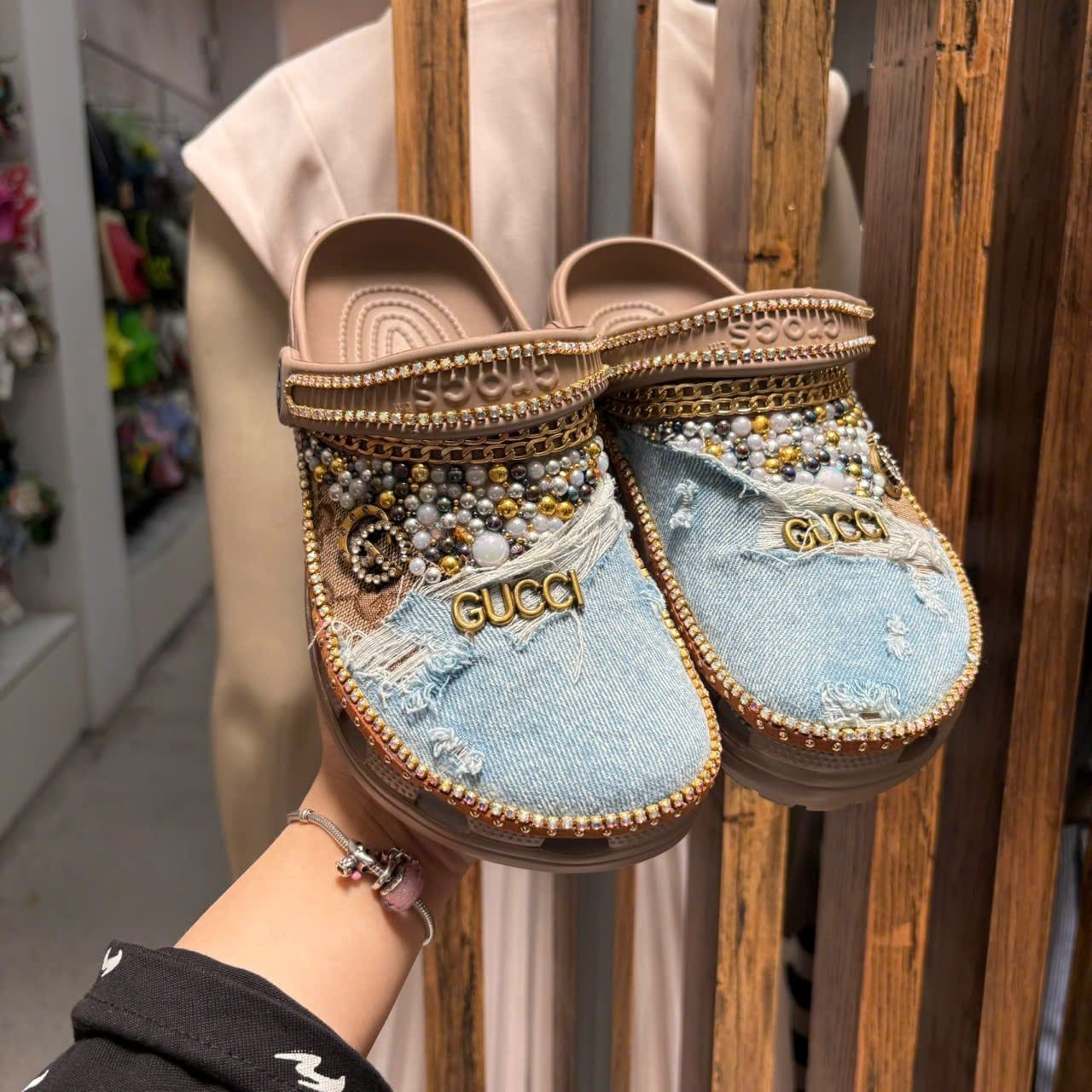  Dép sục Dinas Classic phối jean vintage đính đá thủ công nam nữ 