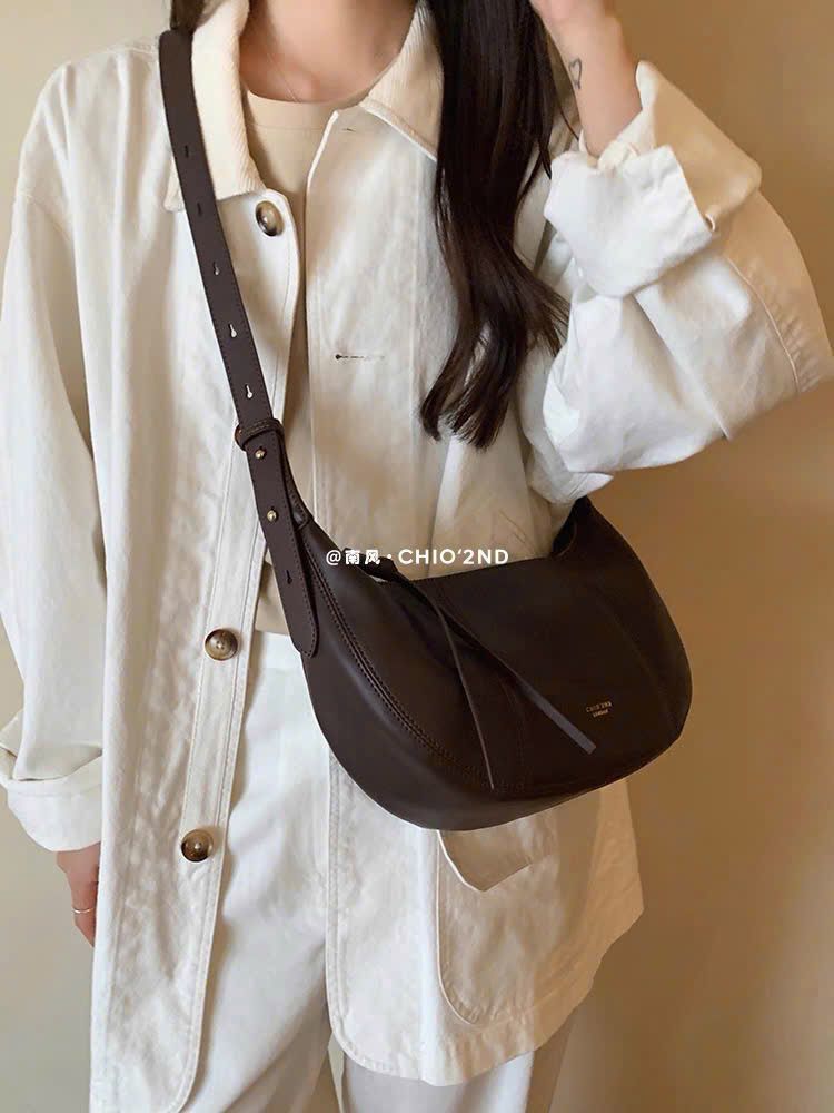  Túi Chio dáng thuyền nữ 