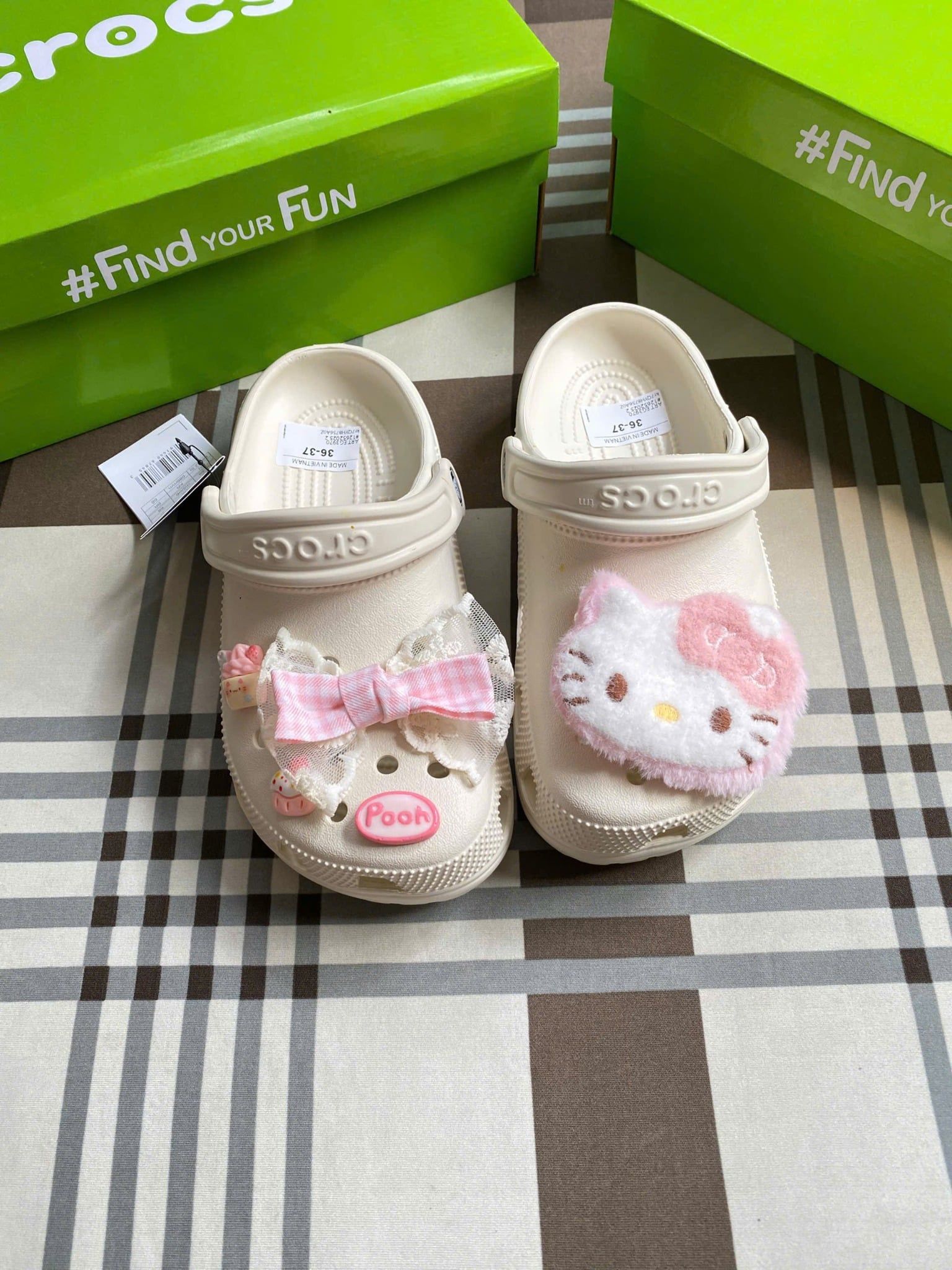  Set jibbitz charms sticker cute nhí nhảnh đa dạng gắn dép sục 