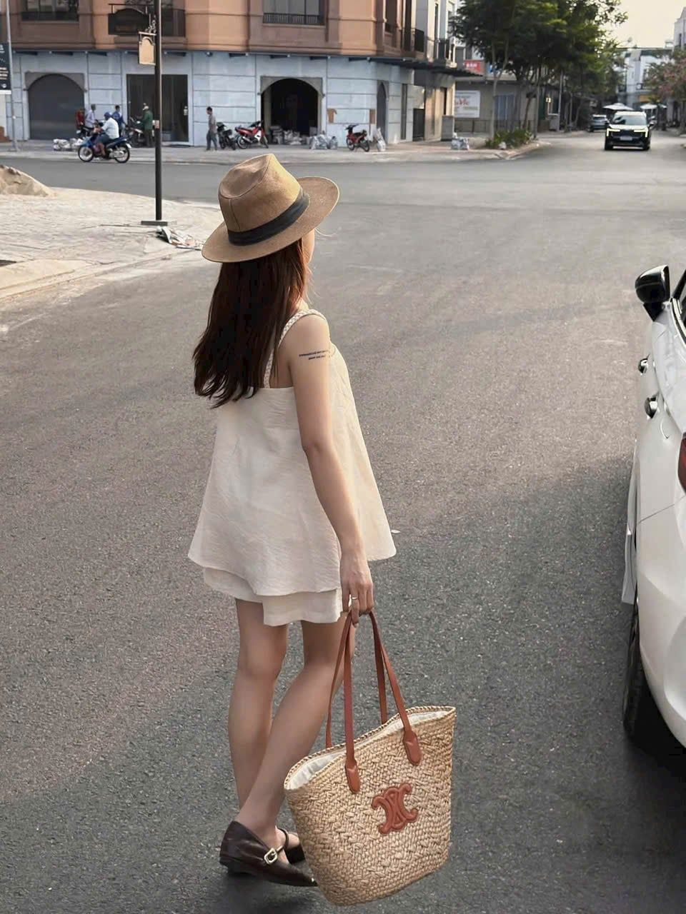  Set Nữ Hai Dây Áo Quần Short Ngắn Dáng Tiểu Thư 