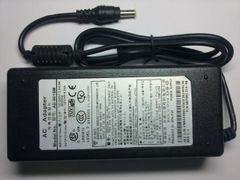 SẠC SAMSUNG 19V-3.16A ZIN 2ND