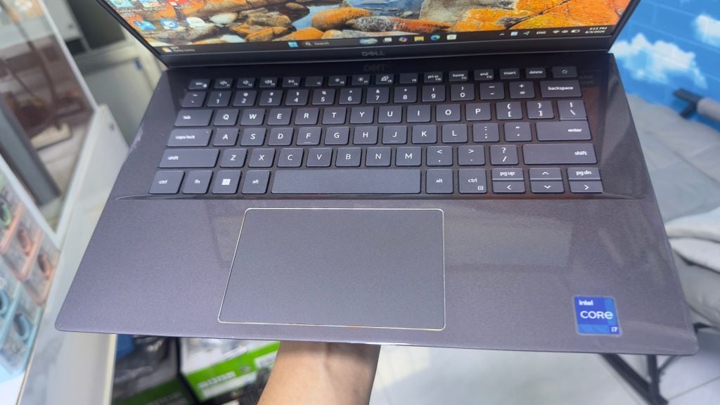 Dell Vostro 5402| Core i7-1135G7| Ram 16GB| NVME 256GB| 14inch Full HD