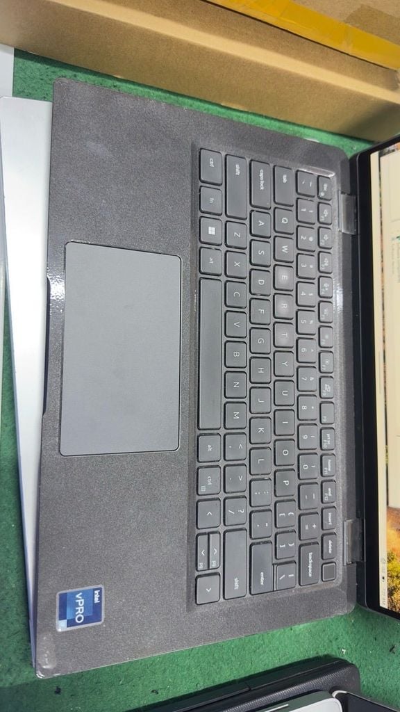Dell Latitude 7430 2-in-1| Core i5-1235U| Ram 16GB| SSD NVME 500GB| Màn 14″ FHD TOUCH x360