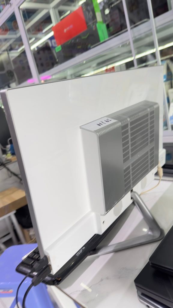 ALL IN ONE Core i9-11900H 2ND