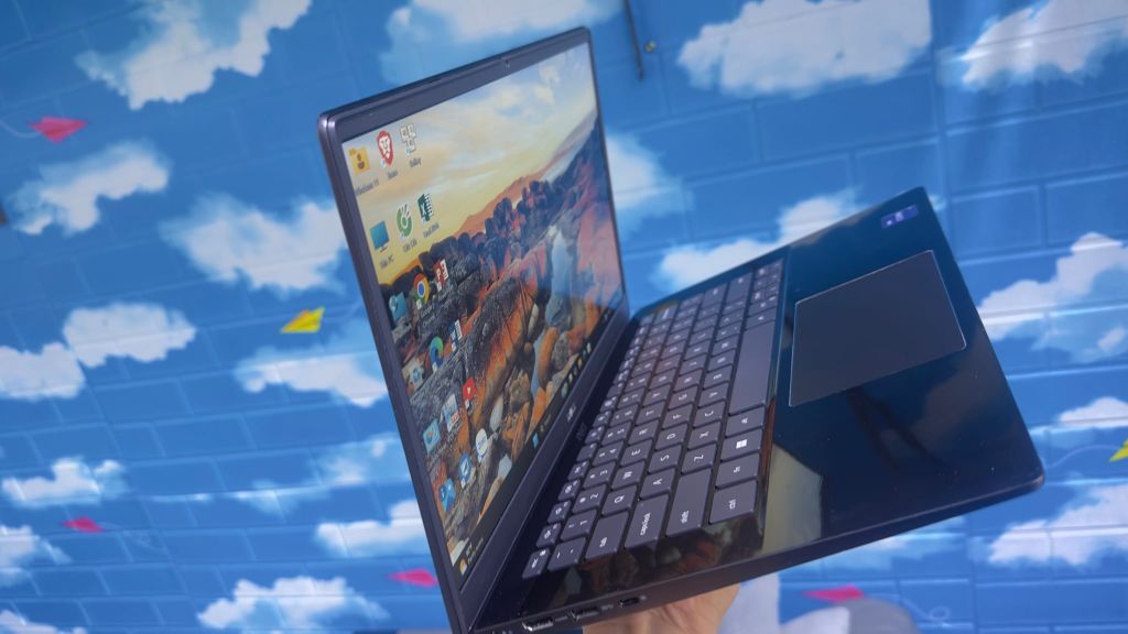 Dell Vostro 5402| Core i7-1135G7| Ram 16GB| NVME 256GB| 14inch Full HD