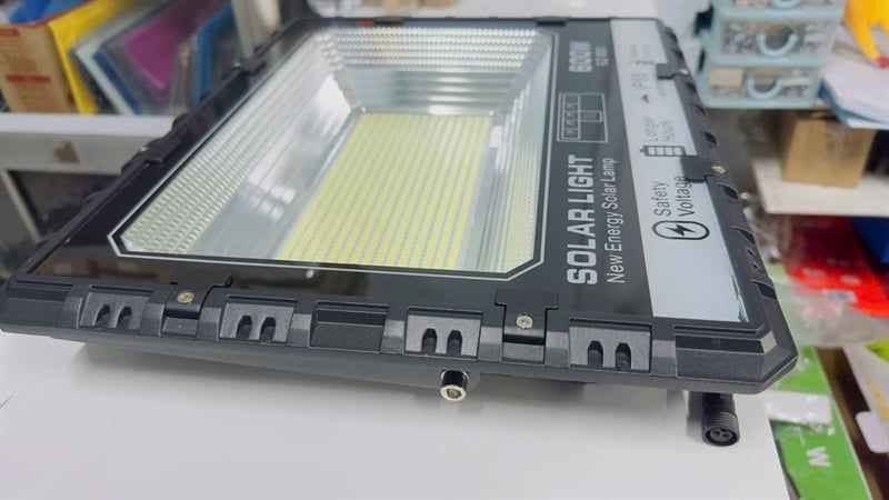 ĐÈN N.LƯỢNG MẶT TRỜI 1000W- IP68 -BH 12 THÁNG