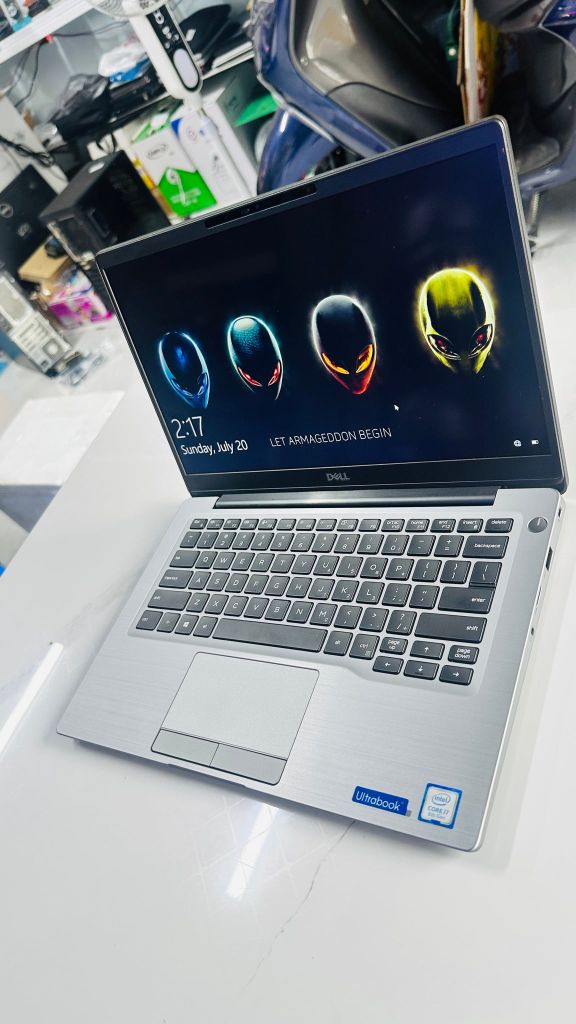 LAPTOP DELL LATITUDE 7300 CẢM ỨNG