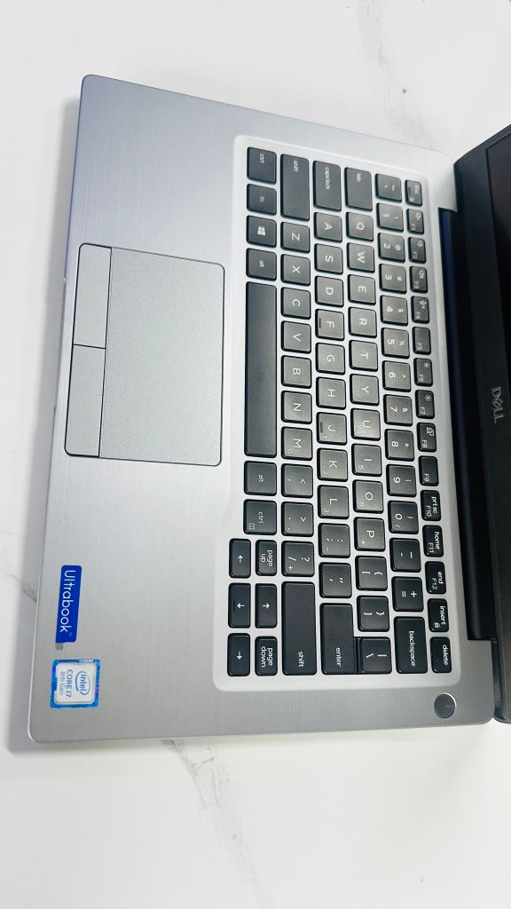 LAPTOP DELL LATITUDE 7300 CẢM ỨNG