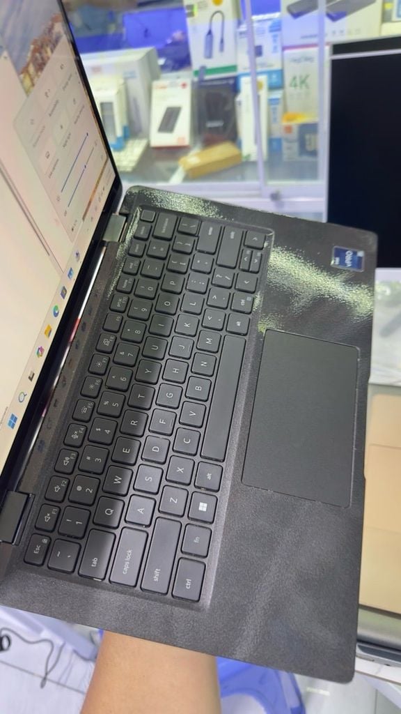 Dell Latitude 7430 2-in-1| Core i5-1235U| Ram 16GB| SSD NVME 500GB| Màn 14″ FHD TOUCH x360