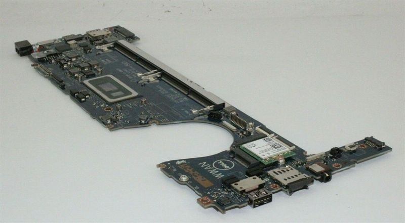 Main Dell Latitude 7300 i5-8365U Tm
