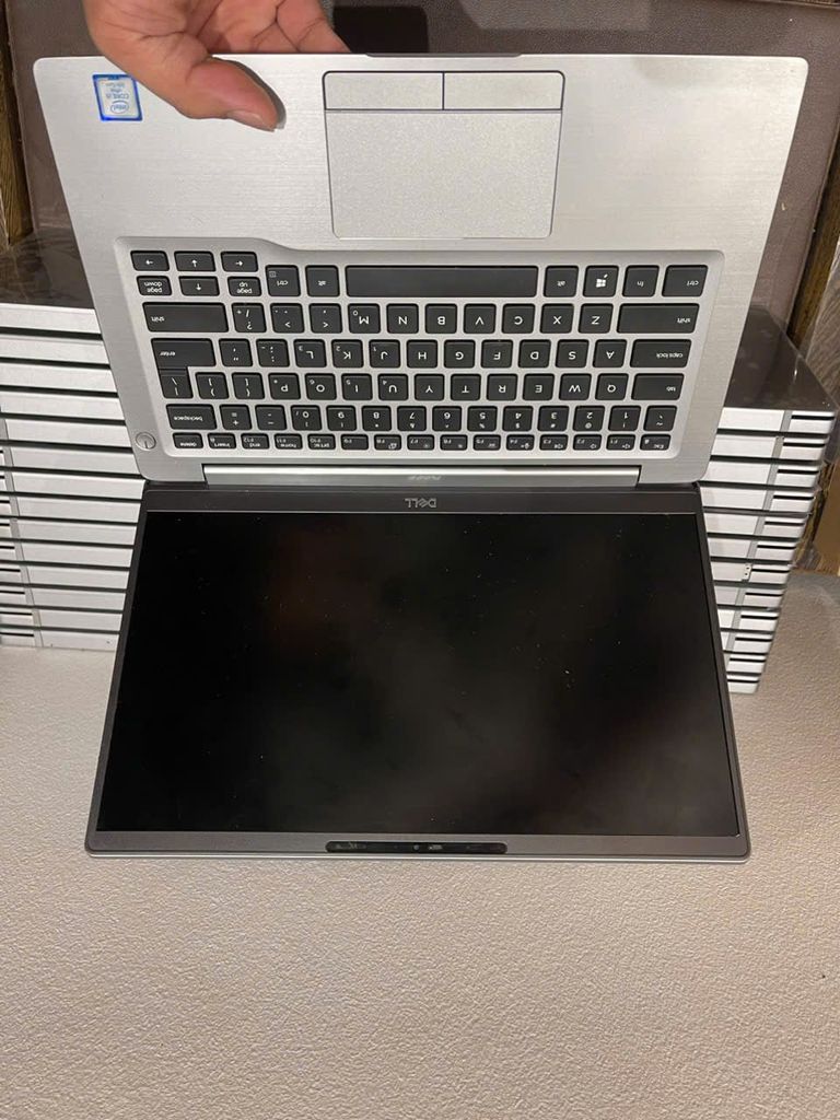 Dell Latitude 7420| Cpu i7-1185g7| Ram 16G| NVME 256G| Màn hình 14 cảm ứng