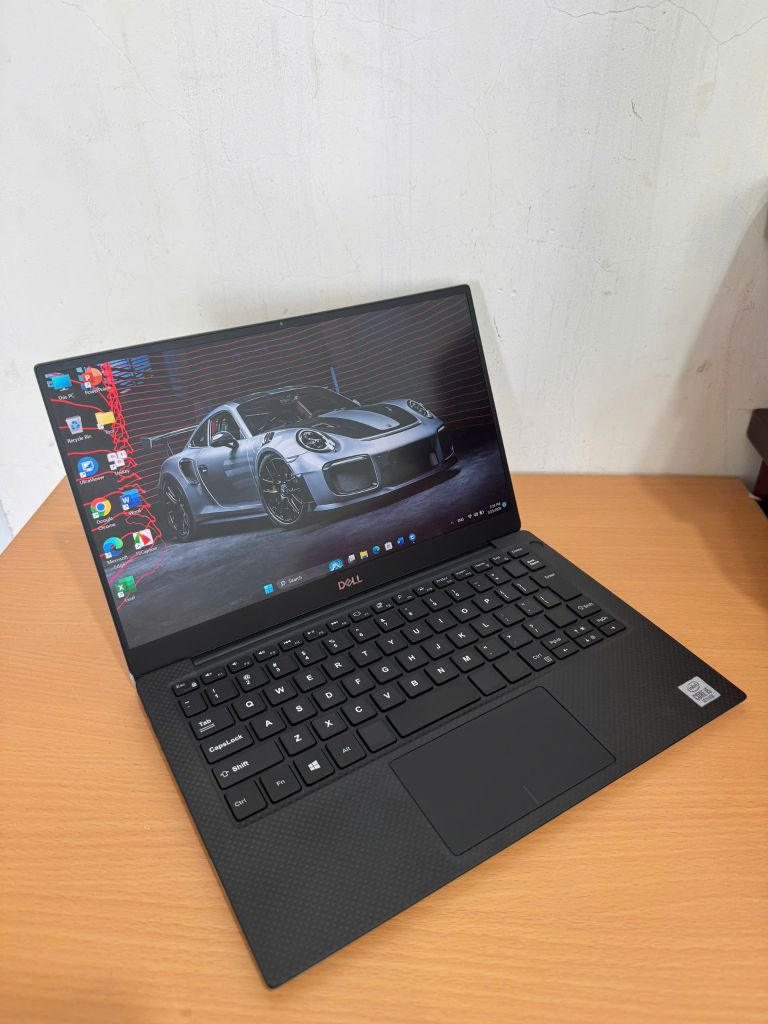 Dell XPS 7390| Core i5-10210U | Ram 8GB | NVME 256GB | 13.3 inch FHD