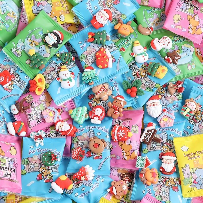  [ORDER] Đập hộp 100 túi mù được cho vào hộp hình thỏi son Lipstick và Cupcake 