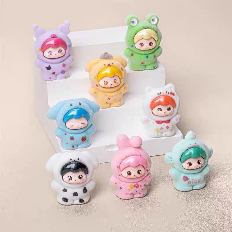  [ORDER] Đập hộp 100 túi mù được cho vào hộp hình thỏi son Lipstick và Cupcake 