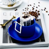  Bộ Tách Cà Phê Đĩa Sứ Màu Xanh Klein – Quà Tặng Doanh Nghiệp Cao Cấp PK250053 [HÀNG ORDER 5-7 NGÀY | ÁP DỤNG ĐƠN TỪ 2 TRIỆU | CÓ THỂ IN LOGO] 