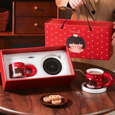  Cốc Sứ Giữ Nhiệt Hình Cô Gái & Quả Táo – Bộ Quà Tặng Sang Trọng  PK250031 [HÀNG ORDER 5-7 NGÀY | ÁP DỤNG ĐƠN TỪ 2 TRIỆU | CÓ THỂ IN LOGO] 