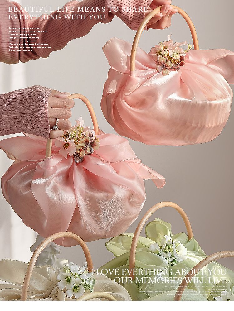  (ORDER)Giỏ quà xách tay nàng thơ kèm voan xinh xắn PK250018 