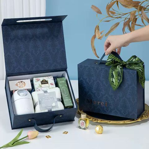  Hộp quà Merci xanh navy in hoa văn Merci sang trọng PK250007 [HÀNG ORDER 5-7 NGÀY | ÁP DỤNG ĐƠN TỪ 2 TRIỆU | CÓ THỂ IN LOGO] 