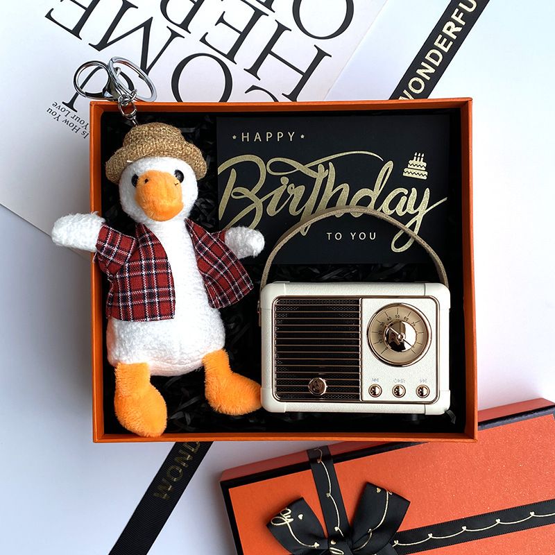  [ORDER]Quà sinh tặng bạn thân, bạn gái, bạn trai. Hộp quà loa Bluetooth retro cao cấp, sang trọng PK250021 