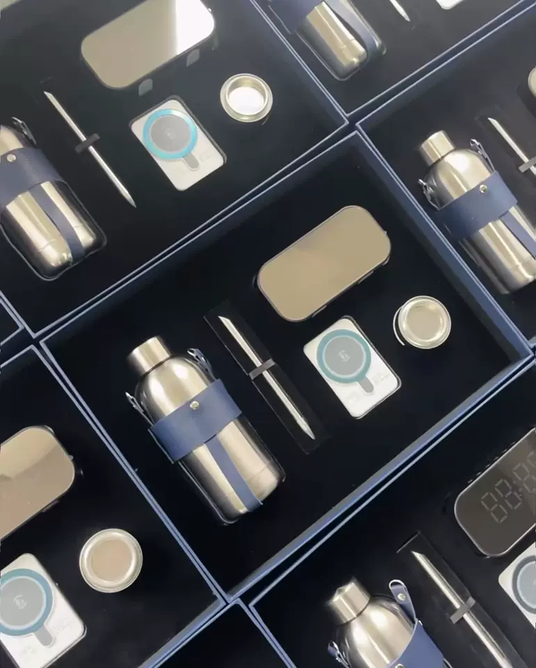  [ORDER] Hộp quà sang trọng 3in 1  PK250008 