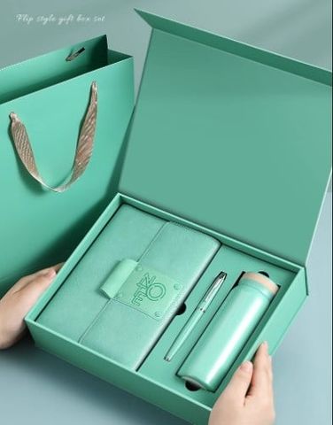  [ORDER] Bộ Quà Tặng Doanh Nghiệp – Sổ Tay & Bút Ký Cao Cấp (Có thể khắc logo, tùy chỉnh theo yêu cầu) PK250051 