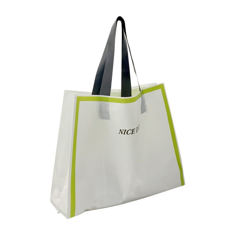  (HÀNG ĐẶT TRƯỚC) 50 Túi Xách Nhựa Mờ Cao Cấp In Logo Đựng Mua Sắm, Quà Tặng [GIAO HÀNG 2-10 NGÀY | SỈ TỪ 2 TRIỆU | CÓ THỂ IN LOGO] 