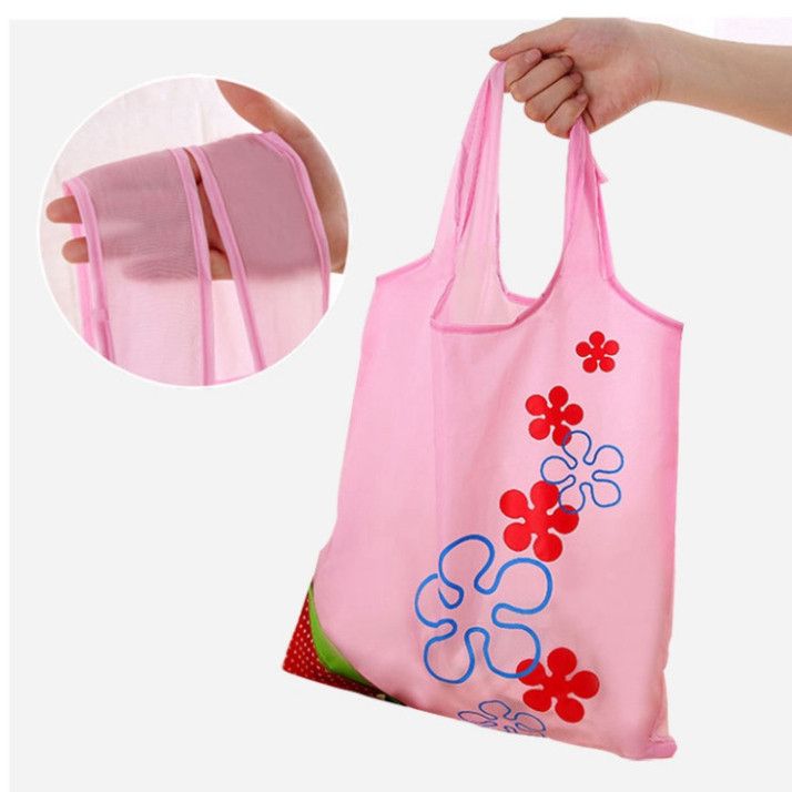  ```Túi xách gọn nhẹ Classy hình trái dâu dễ thương, lý tưởng cho chợ và du lịch - Thân thiện với môi trường T290``` 