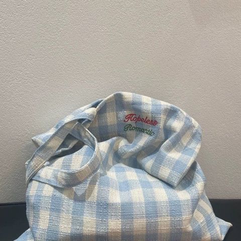  Túi Tote Vải Caro Chữ In Nơ Bướm Hai Màu - Túi Xách Cỡ Lớn Phong Cách Lãng Mạn, Phụ Kiện Thời Trang [GIAO HÀNG 2-10 NGÀY | SỈ TỪ 2 TRIỆU | CÓ THỂ IN LOGO] 