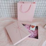  Hộp  cứng quà tặng màu hồng thanh lịch, chất liệu bền bỉ Q1557 