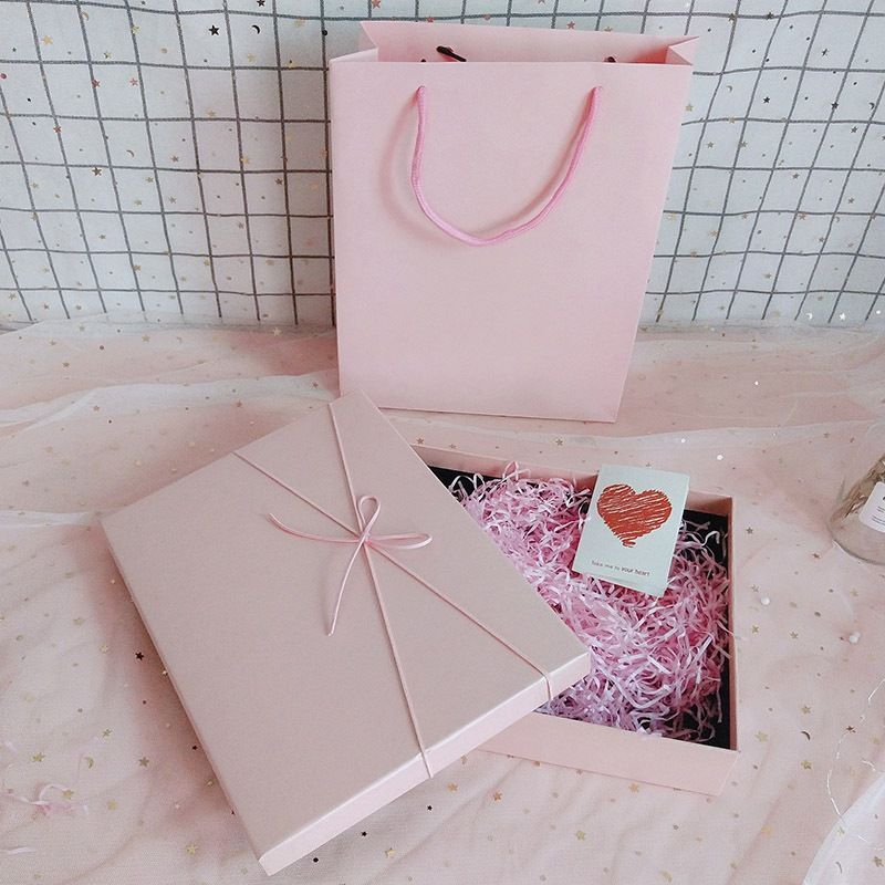  Hộp  cứng quà tặng màu hồng thanh lịch, chất liệu bền bỉ Q1557 