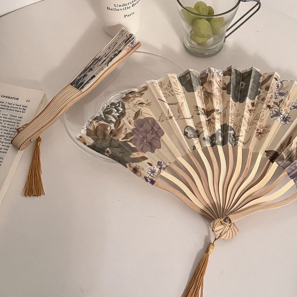  Quạt Gấp Trung Quốc Cổ Điển - Bộ Đôi Quạt Vải Vỏ Sò Độc Đáo (Hàng Đặt Trước) 
