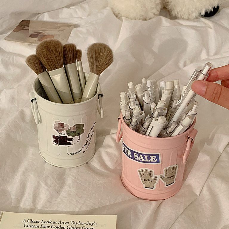  Hộp Đựng Bút Nghệ Thuật Độc Đáo: Giải Pháp Thông Minh cho Văn Phòng và Học Tập! 