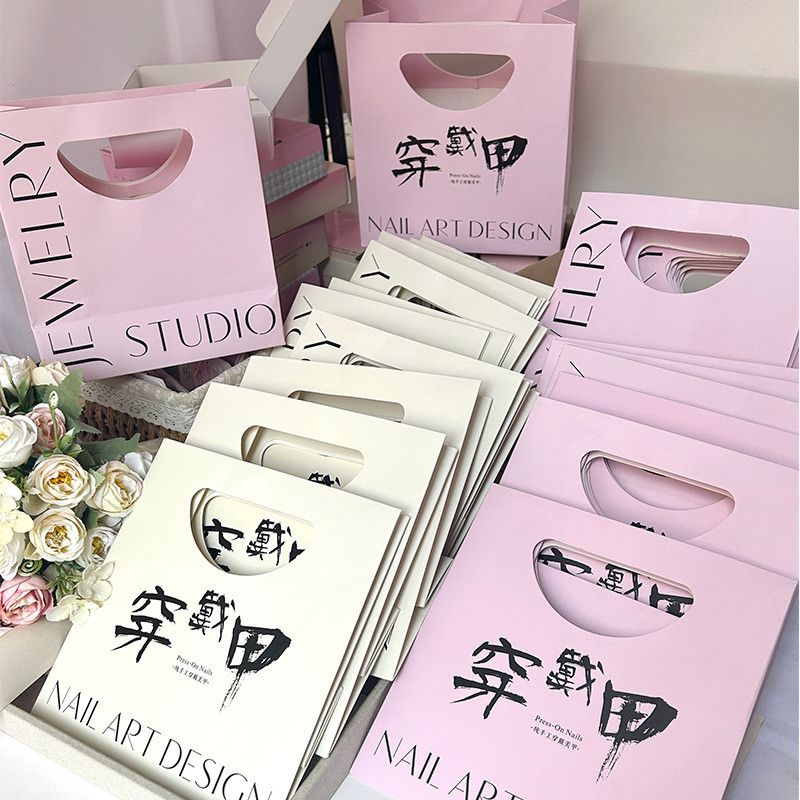  Túi giấy đựng trang sức cao cấp in logo cho cửa hàng 
