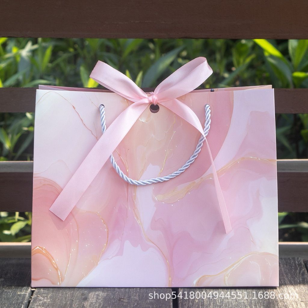  Túi quà giấy hoa hồng bền, thiết kế thanh lịch dành cho phái đẹp, sang trọng Q1546 