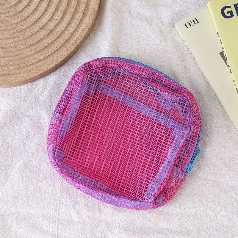  新款多巴胺网格收纳包旅行必备随身便携涤纶隔层化妆品收纳豆腐包 