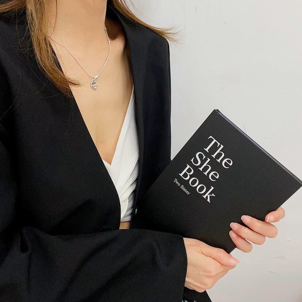  Sổ Ghi Chép Đen Phong Cách Hàn Quốc: Đạo Cụ Chụp Ảnh Instagram Đặt Trước! 