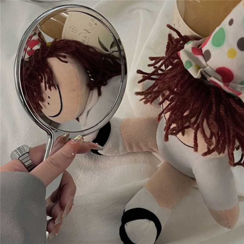  Gương Cầm Tay Cổ Điển Được Yêu Thích - Đặt Trước Ngay Hôm Nay! 