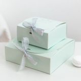  ```Hộp giấy tự gấp Q628 trang nhã cho bánh kẹo và quà tặng, có dây ruy băng``` 