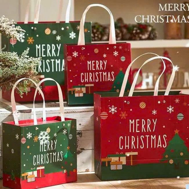  ```Túi giấy giáng sinh cao cấp với quai xách, đa dạng kích cỡ Q1376``` 