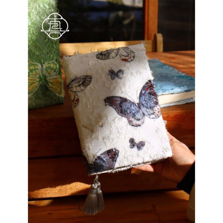  ```Bộ Sách Áo Chân Bông Lông Bướm - Sổ Tay Thủ Công Độc Đáo``` 