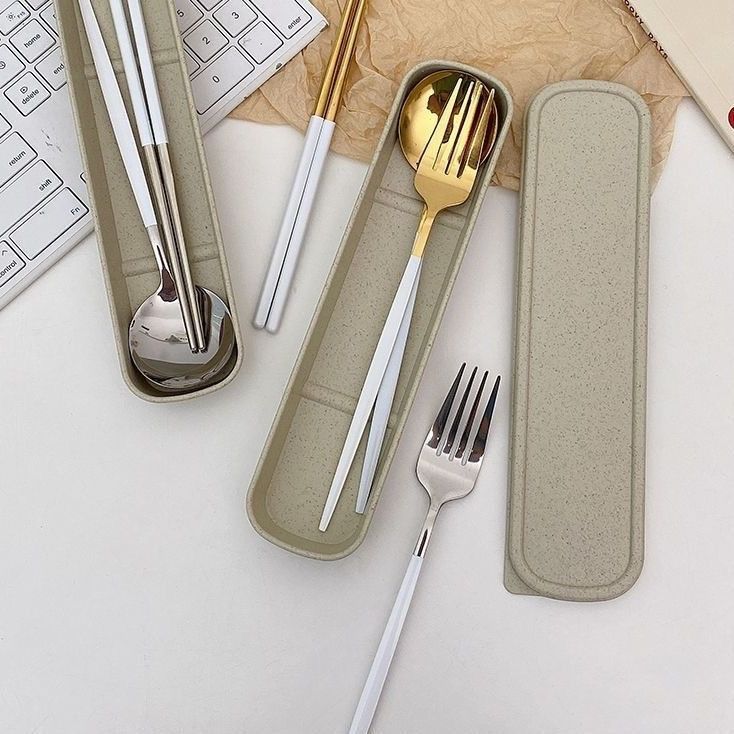  Bộ Dao Kéo Thìa Nĩa Đũa Inox 3 Món - Bộ Dụng Cụ Ăn Uống Cá Nhân Tiện Lợi, Dùng Cho Học Sinh, Người Lớn, Văn Phòng [GIAO HÀNG 2-10 NGÀY | SỈ TỪ 2 TRIỆU | CÓ THỂ IN LOGO] 