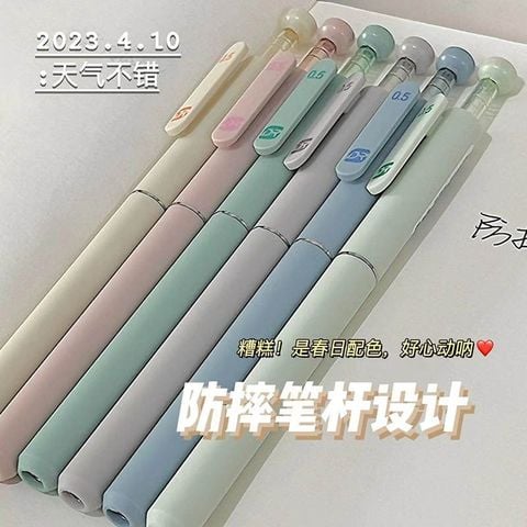  Bút Bi Bấm Màu Pastel Đầu Bút Hình Nón - Bút Đen Học Sinh Giá Trị Cao, Thiết Kế Chống Trượt, Dễ Cầm Nắm [GIAO HÀNG 2-10 NGÀY | SỈ TỪ 2 TRIỆU | CÓ THỂ IN LOGO] 