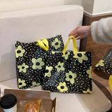  50 Túi Xách Nhựa Mùa Xuân In Logo Đựng Mua Sắm, Quà Tặng [GIAO HÀNG 2-10 NGÀY | SỈ TỪ 2 TRIỆU | CÓ THỂ IN LOGO] 