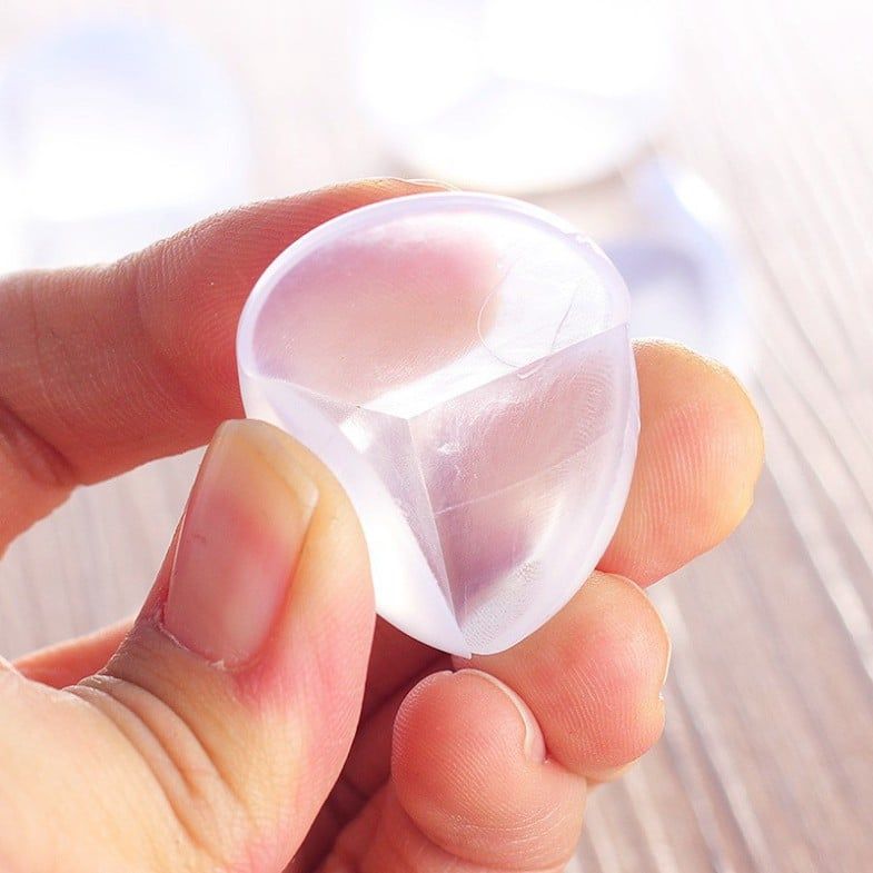  Miếng Bịt Góc Bàn Ghế Bằng Silicon Tránh Va Đập - Phụ Kiện An Toàn Cho Trẻ Nhỏ Và Người Già, Nhựa Dẻo Bám Chắc [GIAO HÀNG 2-10 NGÀY | SỈ TỪ 2 TRIỆU | CÓ THỂ IN LOGO] 