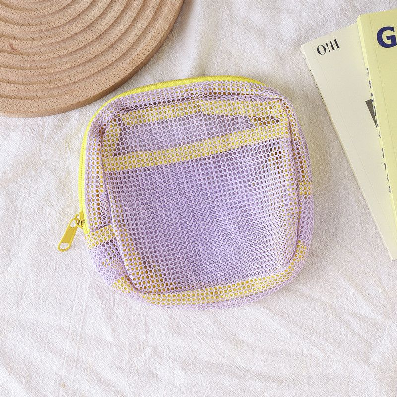  新款多巴胺网格收纳包旅行必备随身便携涤纶隔层化妆品收纳豆腐包 