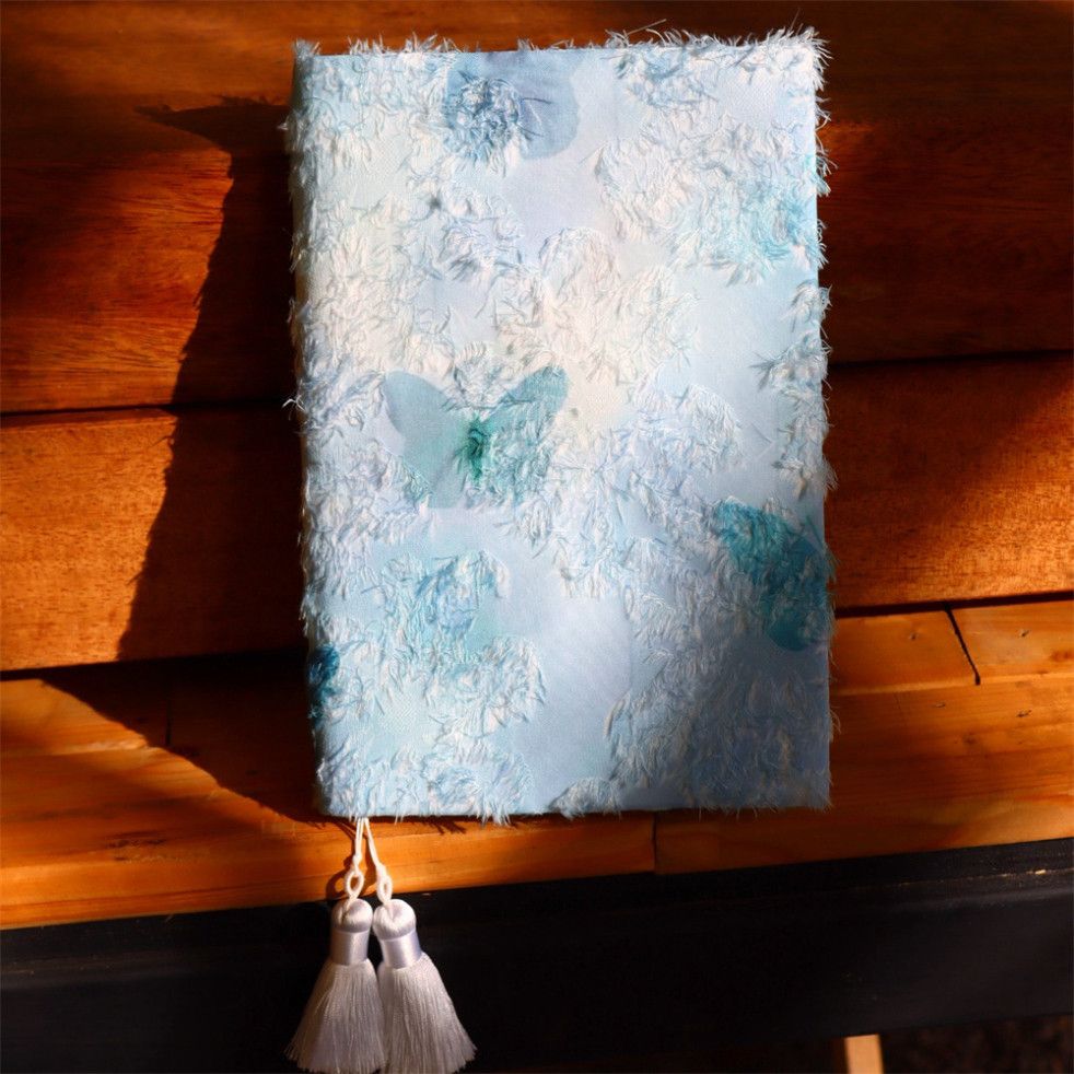  ```Bộ Sách Áo Chân Bông Lông Bướm - Sổ Tay Thủ Công Độc Đáo``` 