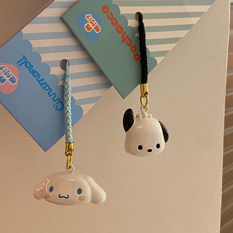  ```(ĐẶT TRƯỚC) Sách Nhỏ Đỏ Dễ Thương Kèm Chó Sanrio Pacha, Mặt Dây Chuyền & Túi Độc Đáo``` 